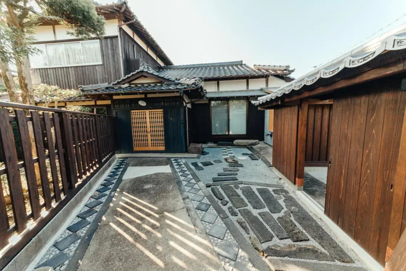 古民家1棟貸し 今魚店の家