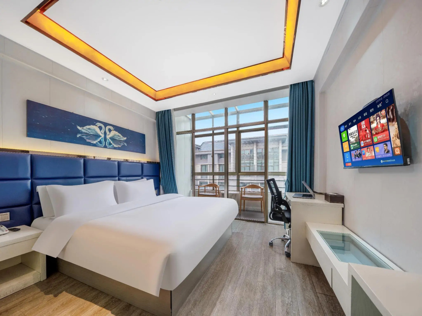 Rong Le Business Hotel