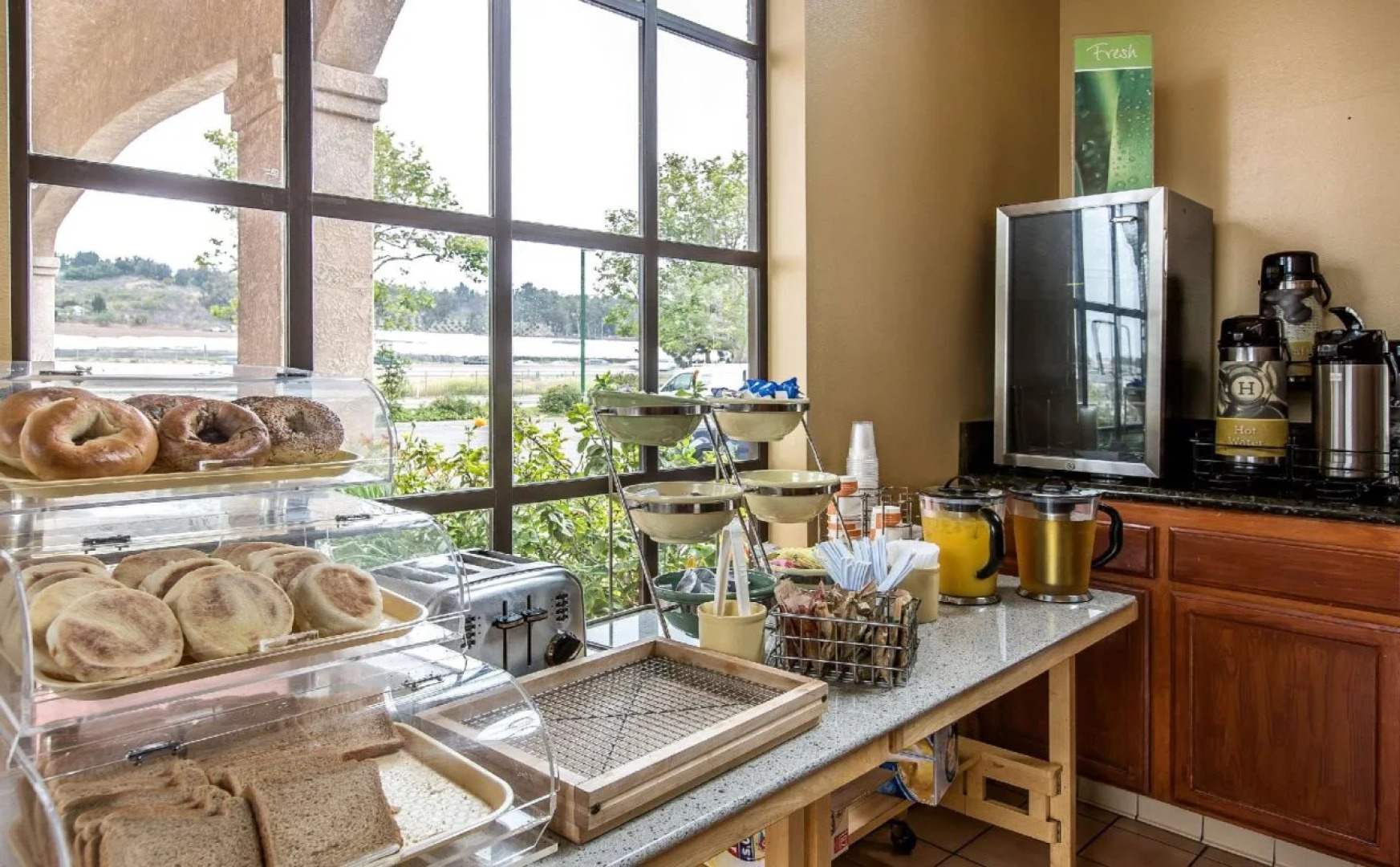 Quality Inn & Suites Camarillo - Oxnard