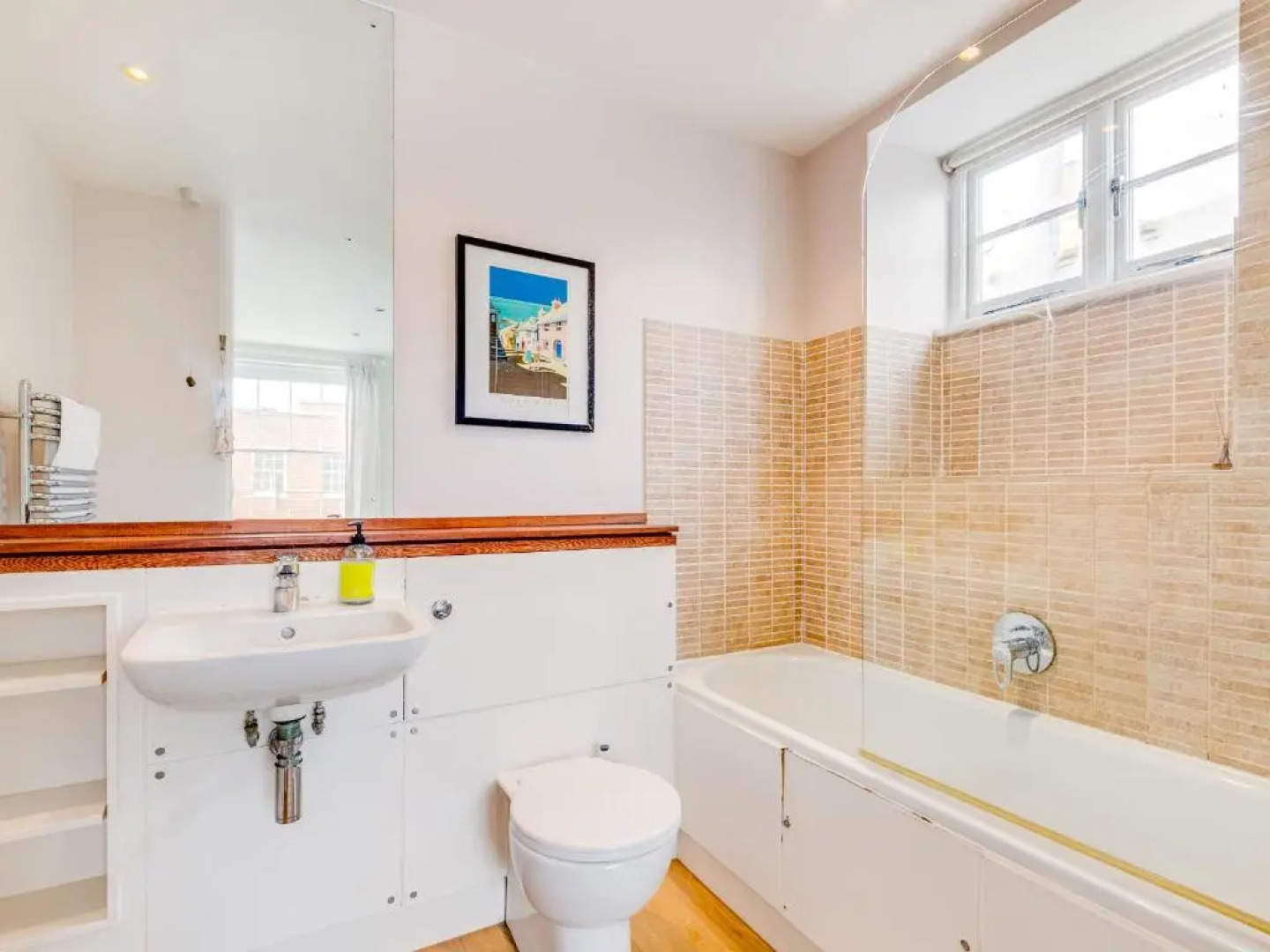 Apt 3, 26 Broad Street