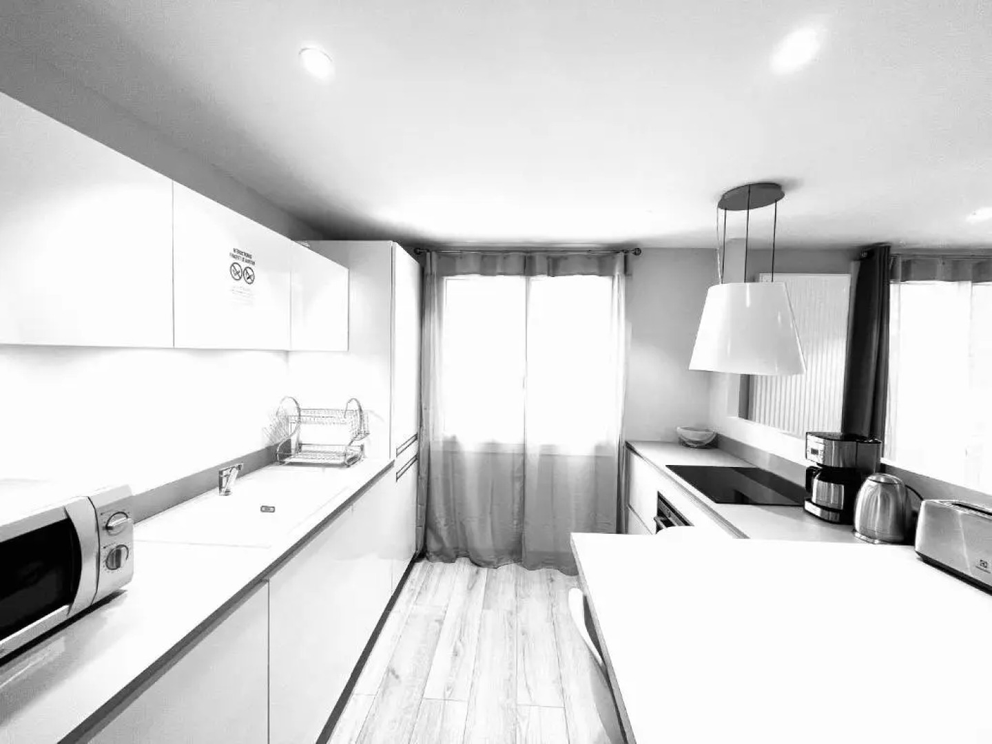 Le White Cosy à 5 minutes du Lac avec parking privatif gratuit