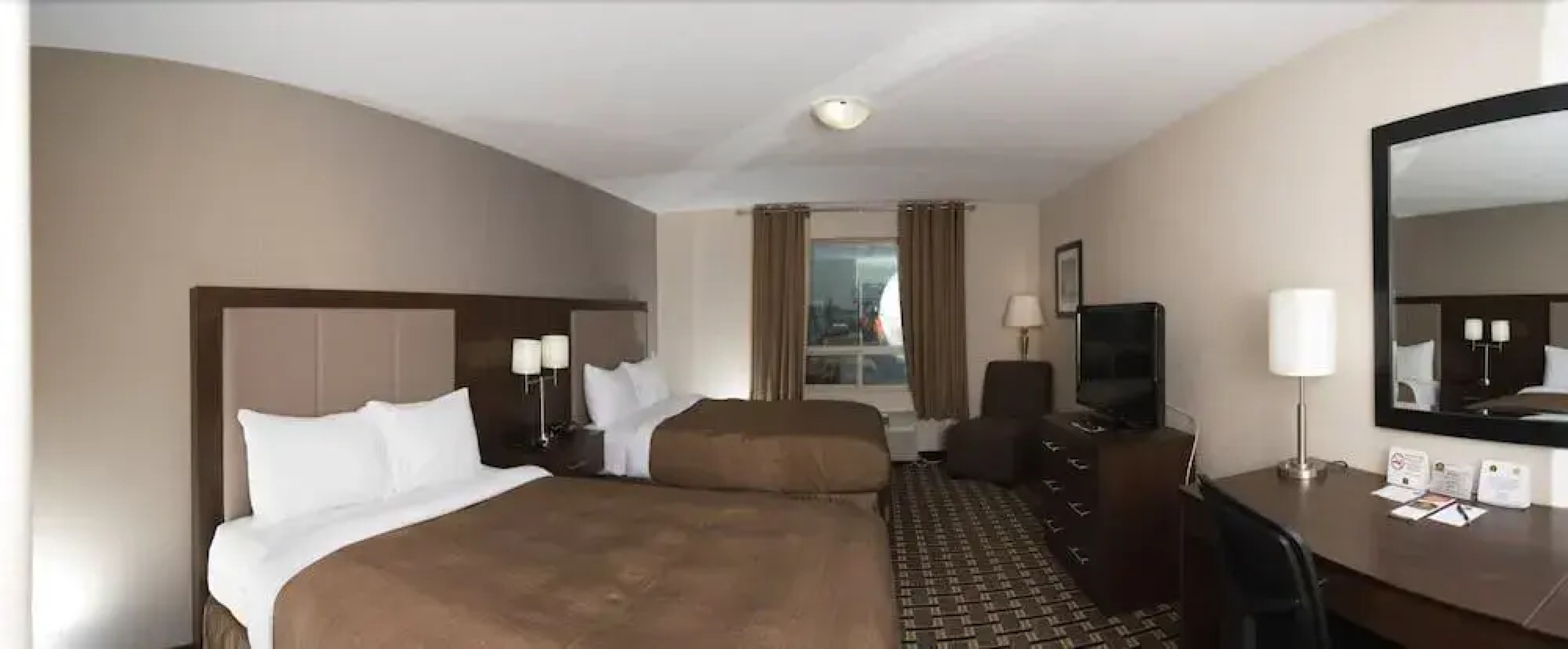 Redvers Western Star Inn & Suites