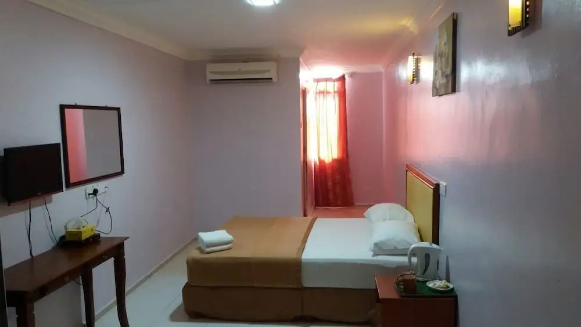 Saujana Hotel And Restaurant