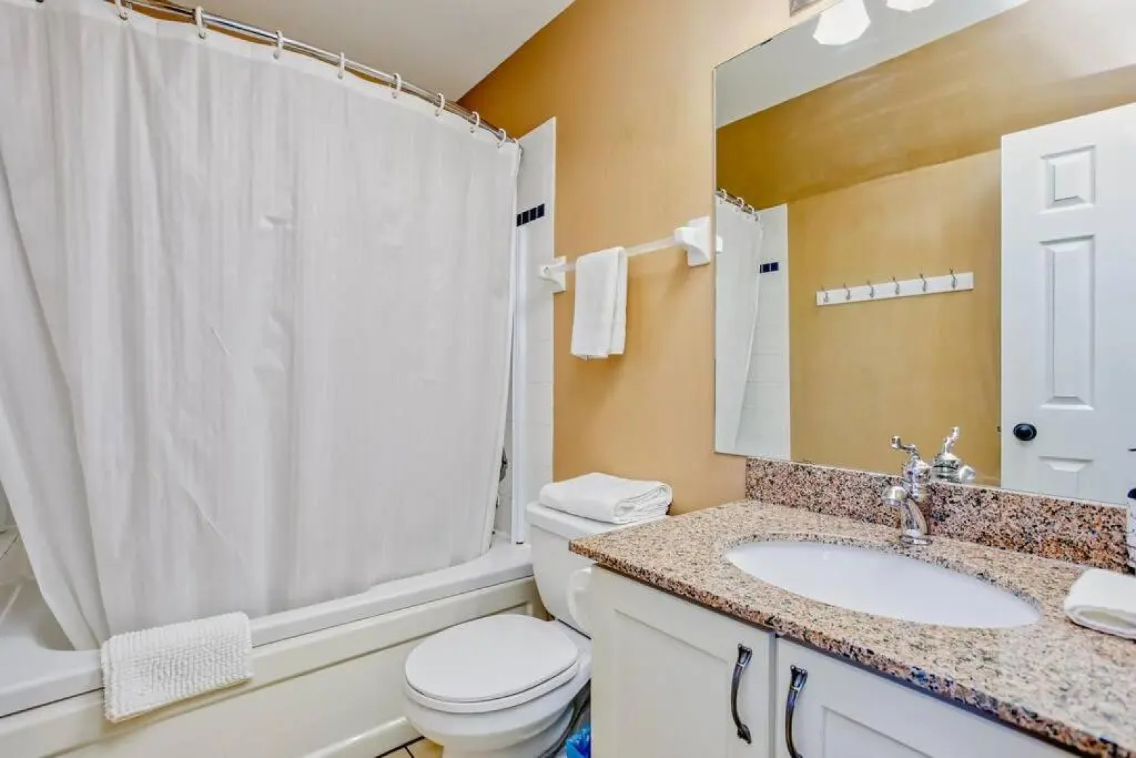 Mountainside 2 bed 2 bath with laundry 79249