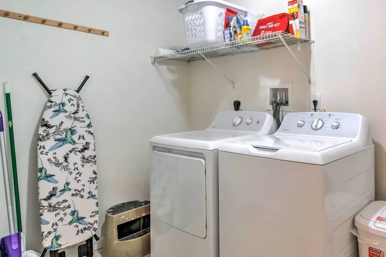 Jacuzzi & Resort Amenities: Tobyhanna Family Home!