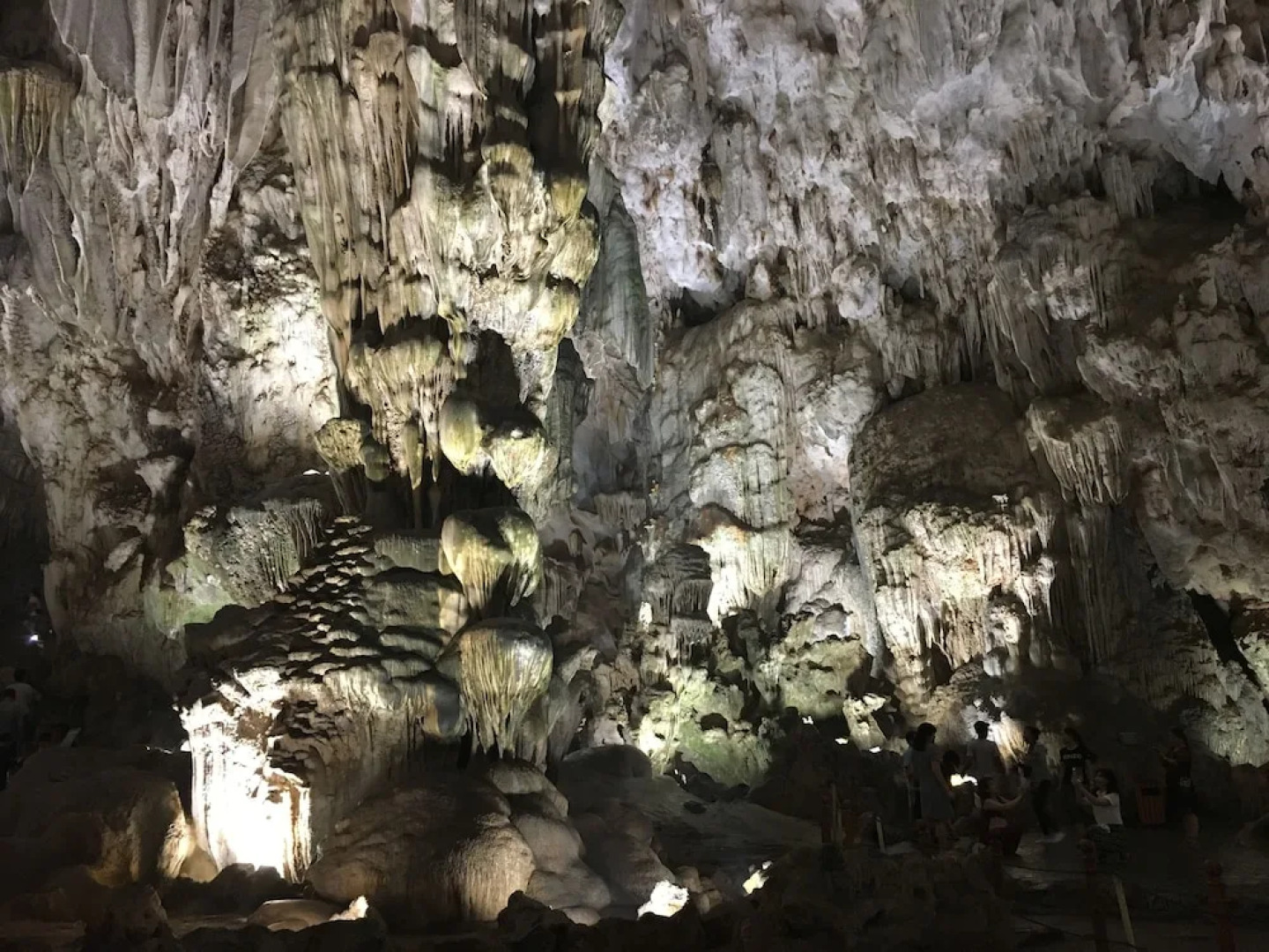 Angela House Ha Long Bay View