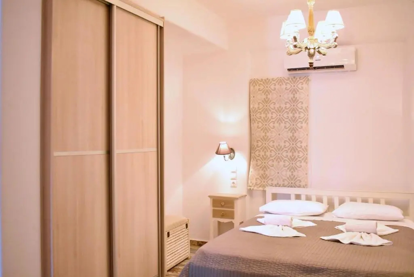 Tzamaros Studios Kythnos