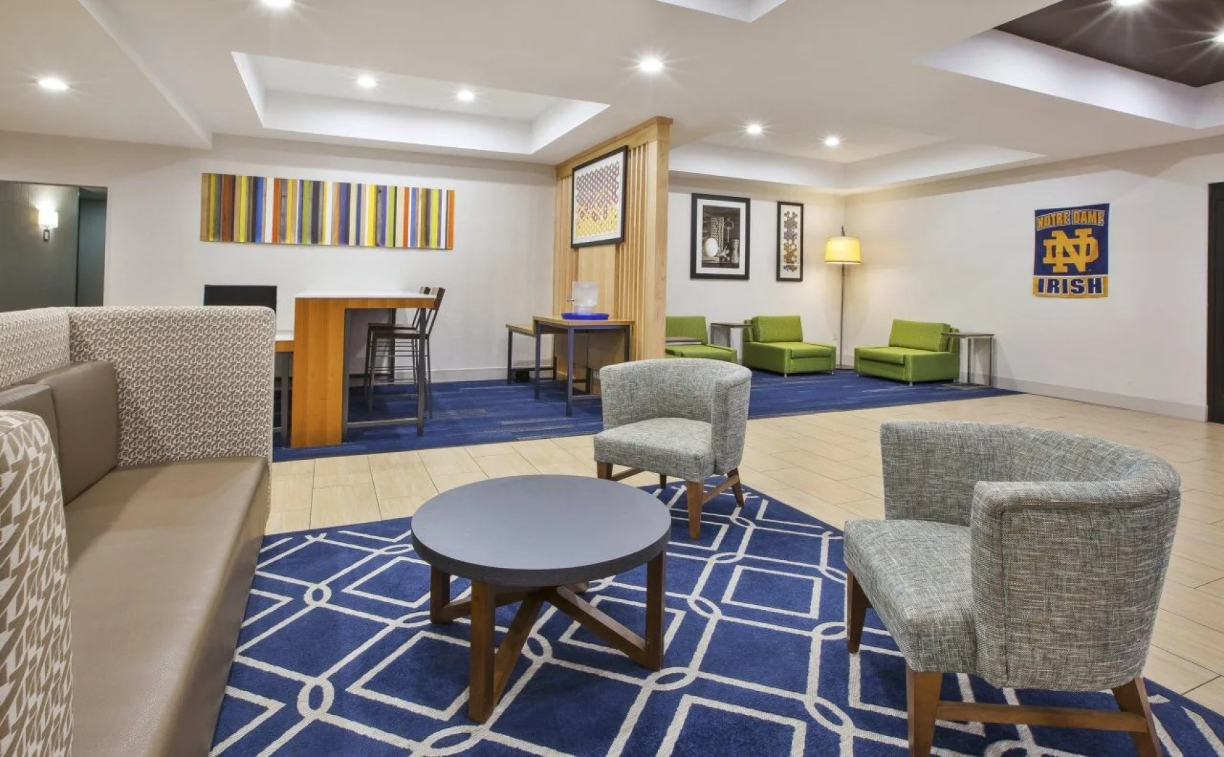 Holiday Inn Express Hotel & Suites Niles by IHG