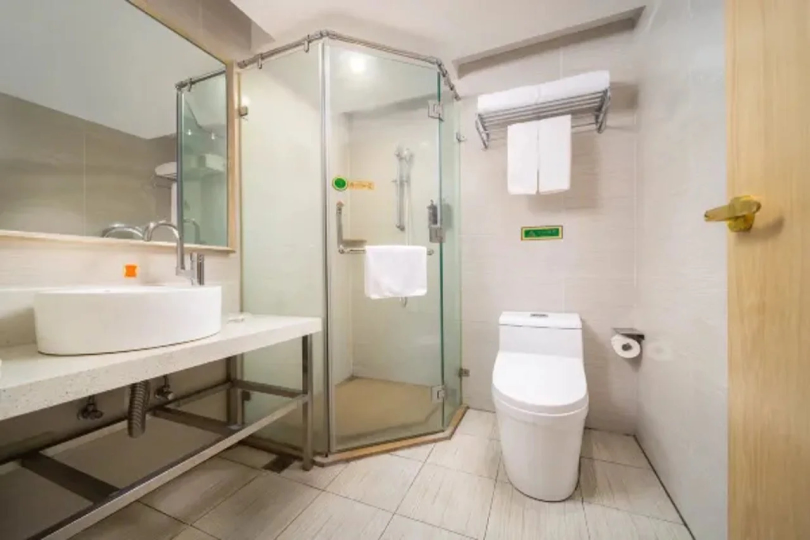 Vienna 3 Best Hotel (Haikou Chengmai Old Town Store)