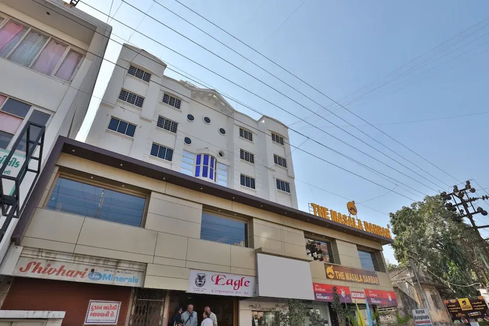 OYO 27897 Hotel The Grand Bansi