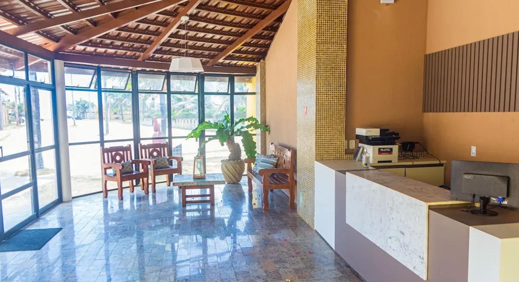 Kalamari Beach Hotel