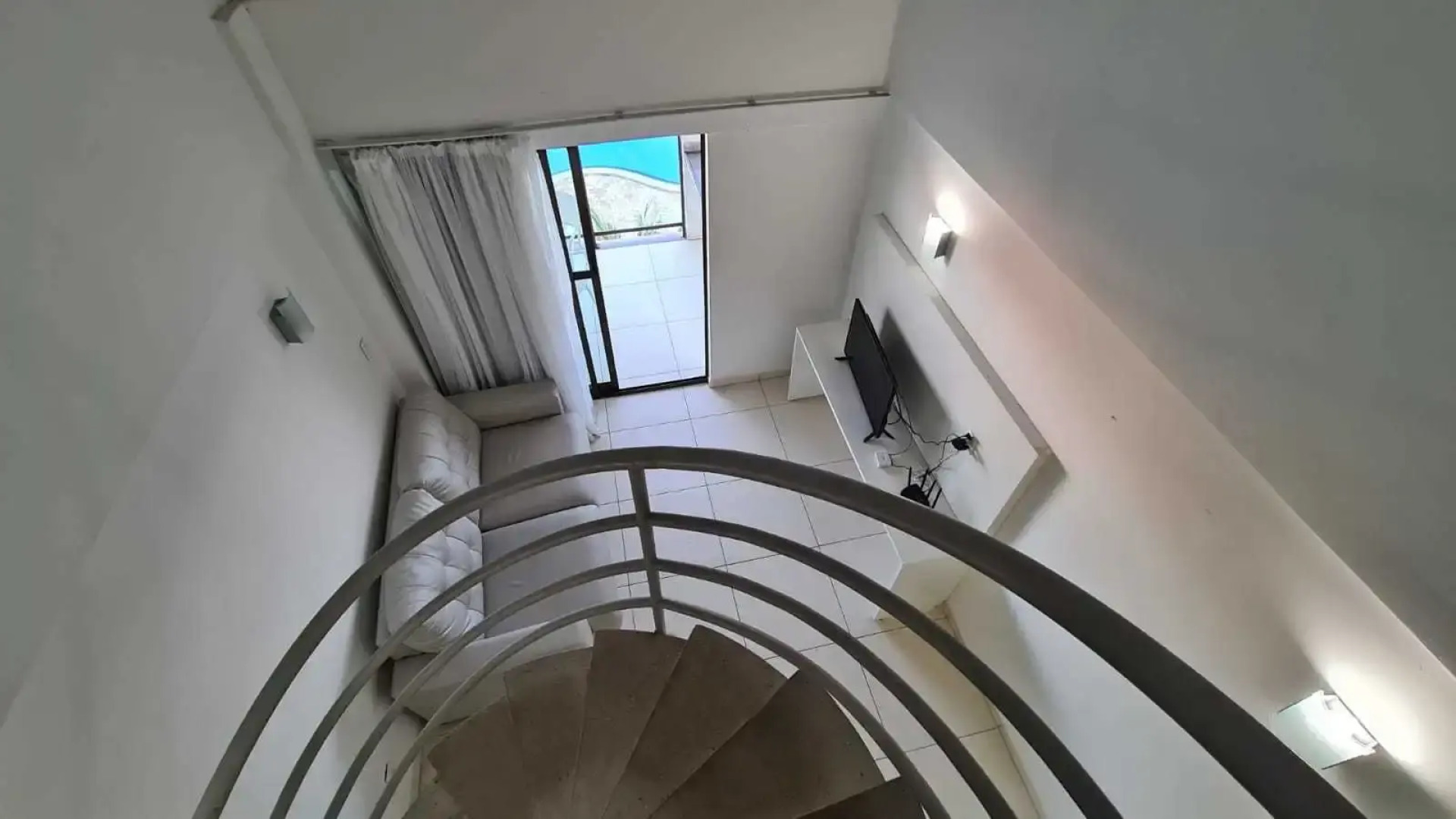 Laguna Beach Flat by AFT