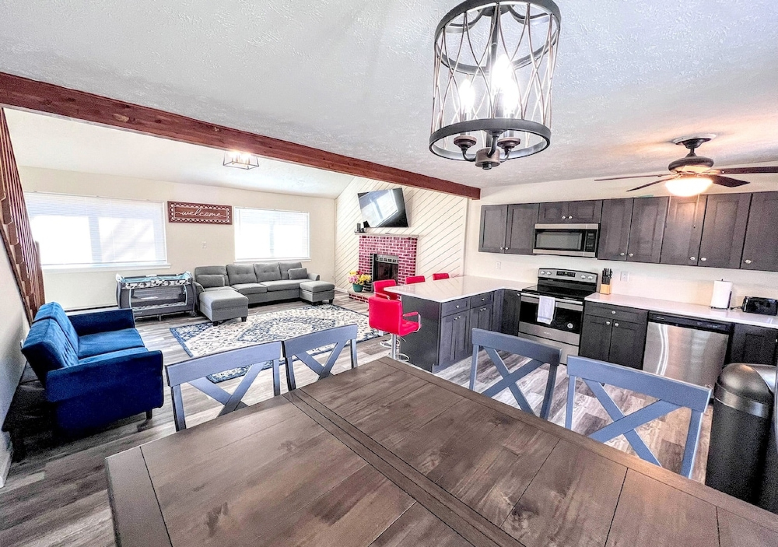 Home near 42 attractions in the Poconos