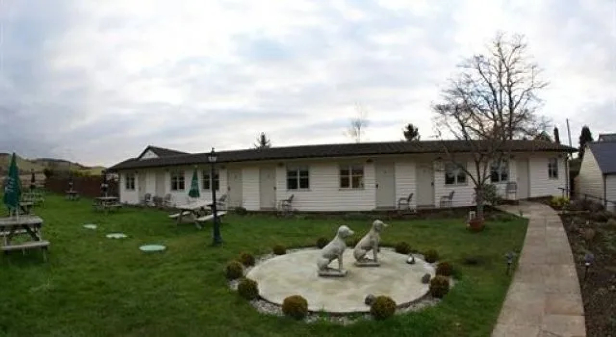 The Live and Let Live Country Inn