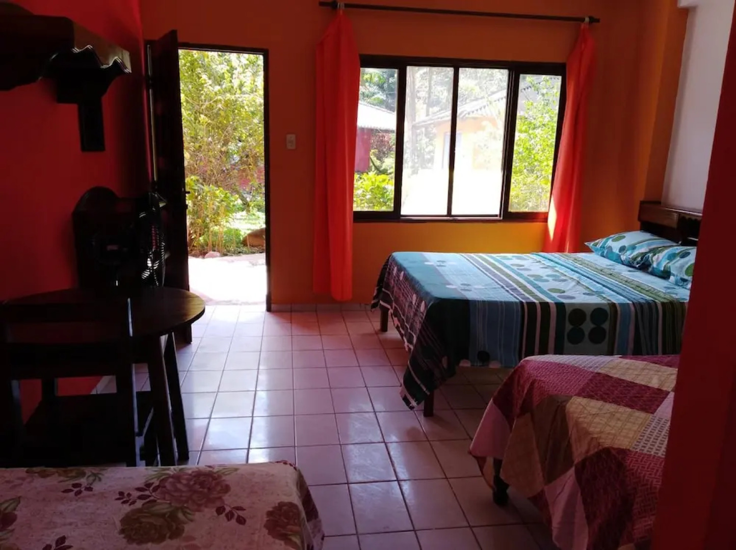 Hotel Mirador Villa Tunari - Hostel