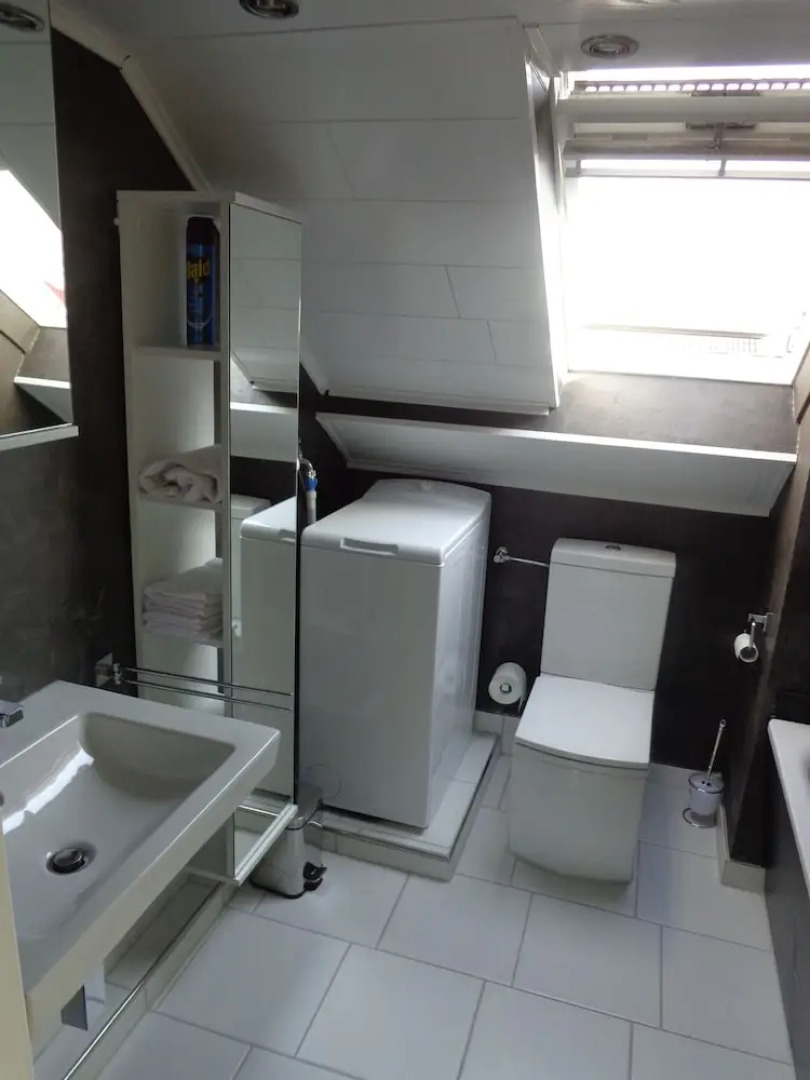 Exclusive Apartment - Rees