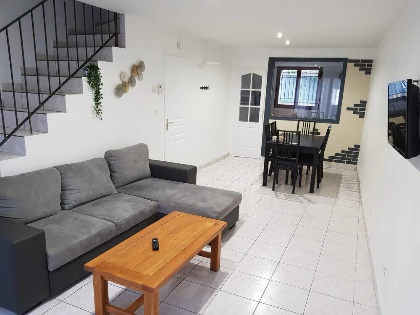 Maison Meublée 84 mètre carrés