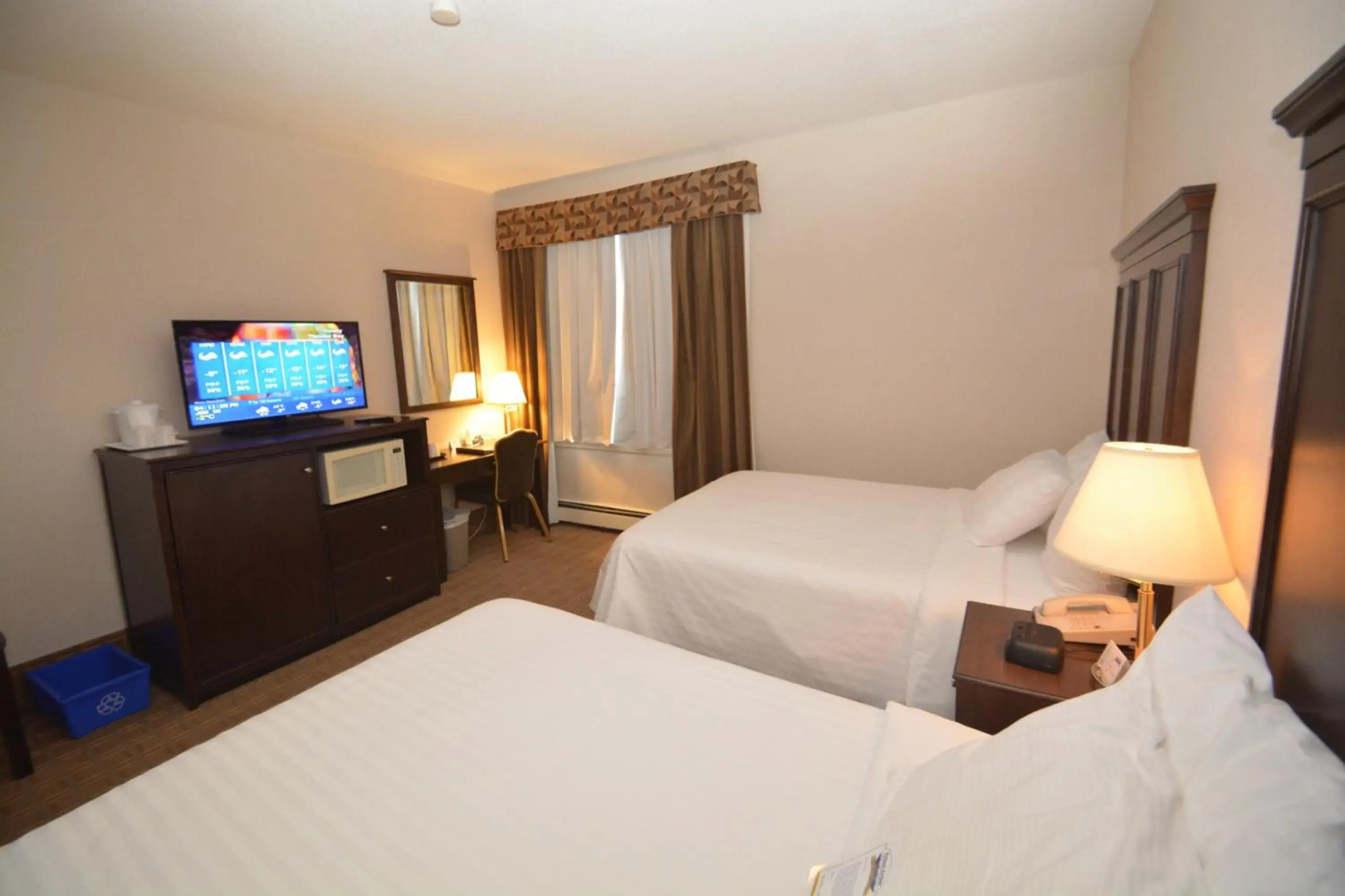 Prince Arthur Waterfront Hotel & Suites