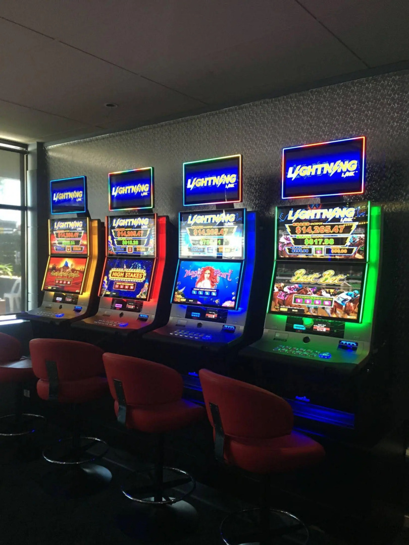 Black Nugget Hotel Motel