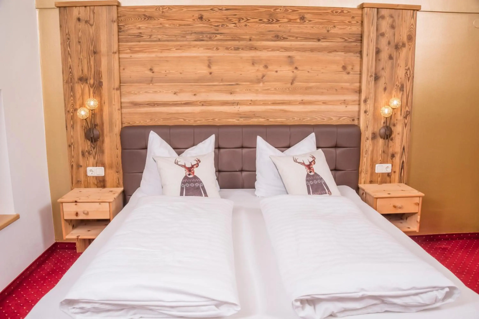 Gasthof Platzwirt Haupthaus and Nebenhaus