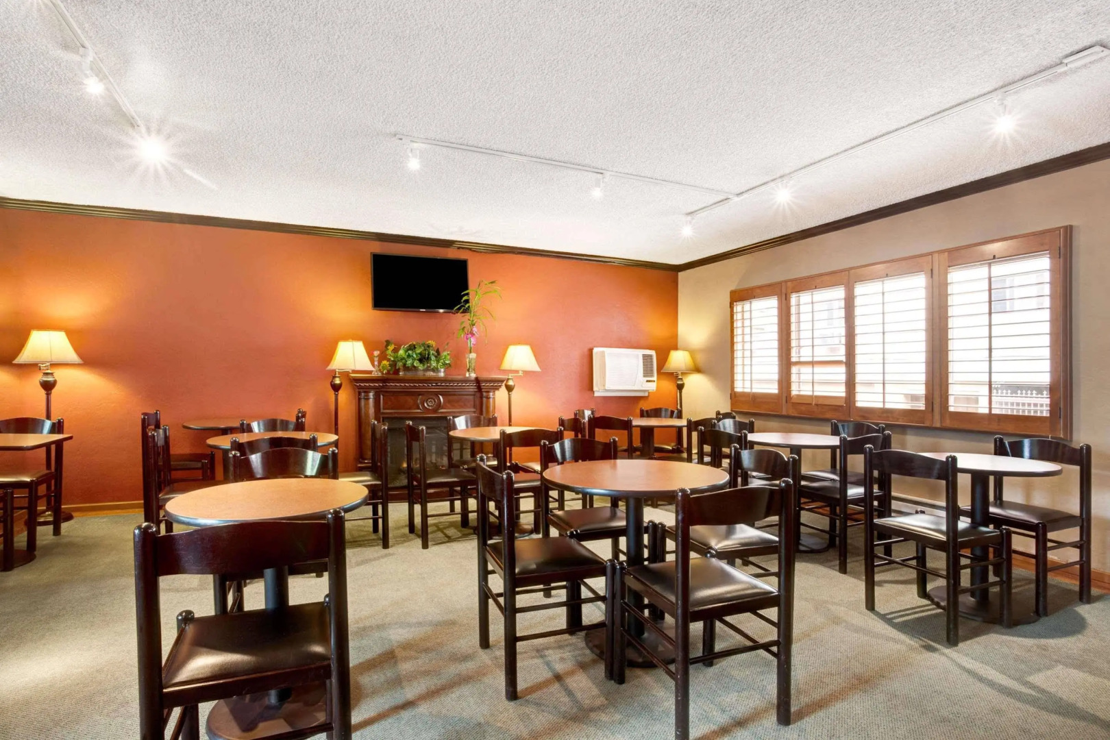 Travelodge by Wyndham Seattle By The Space Needle