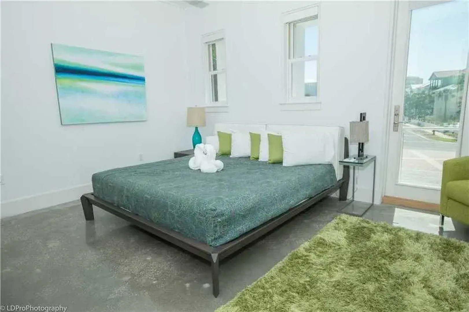 Seabreeze 5 Bedroom Home by RedAwning