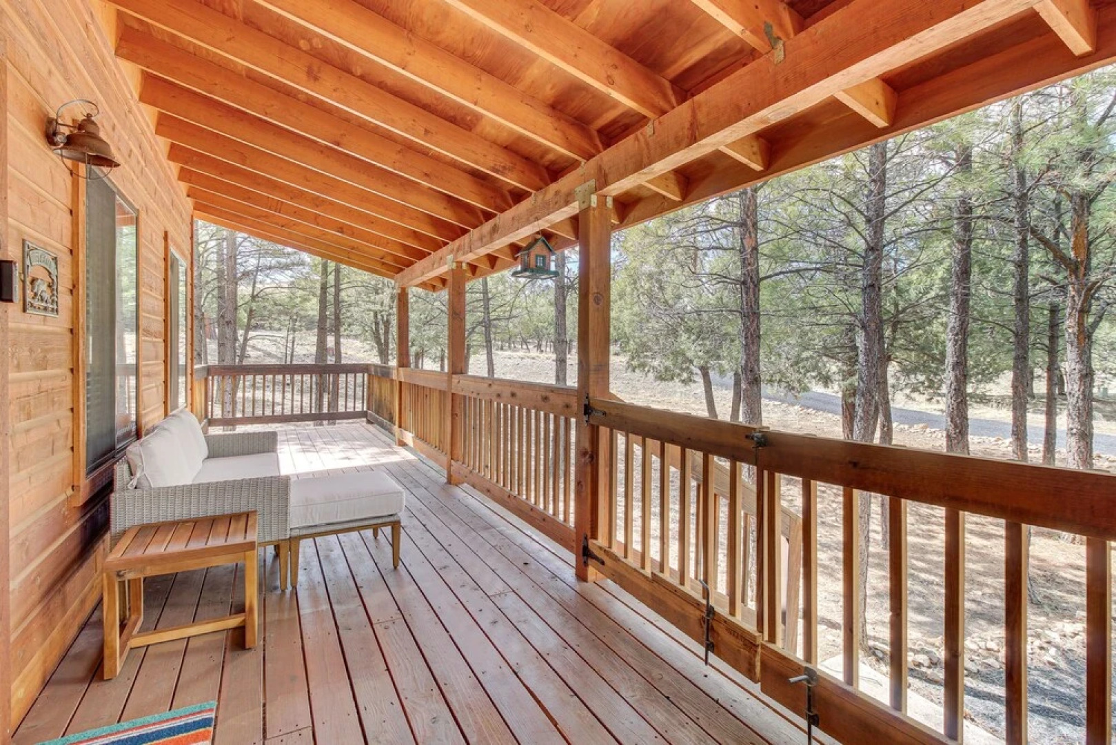 Tranquil Heber-overgaard Cabin w/ Decks & Grill!, Heber