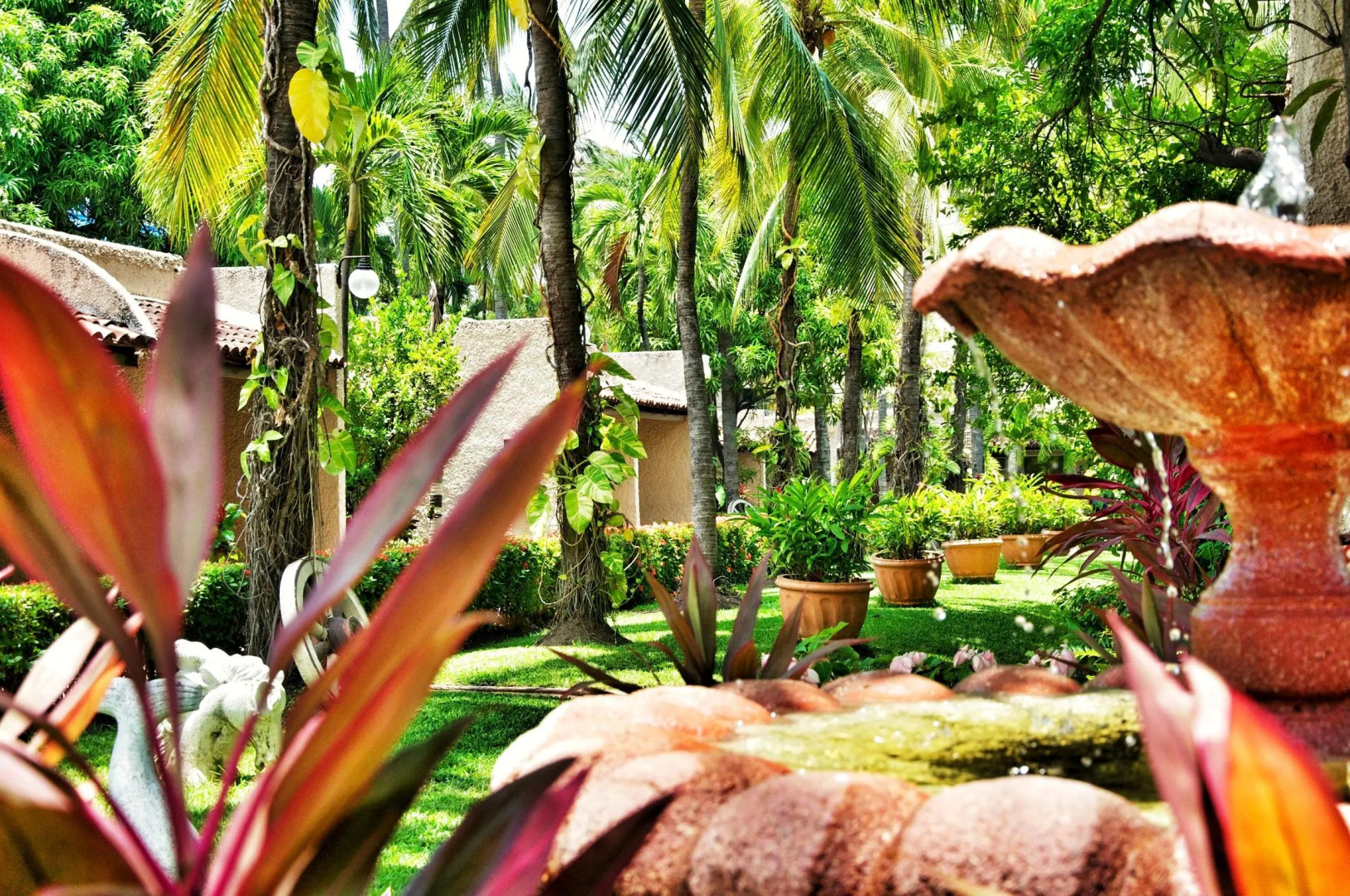 Sands Acapulco Hotel & Bungalows