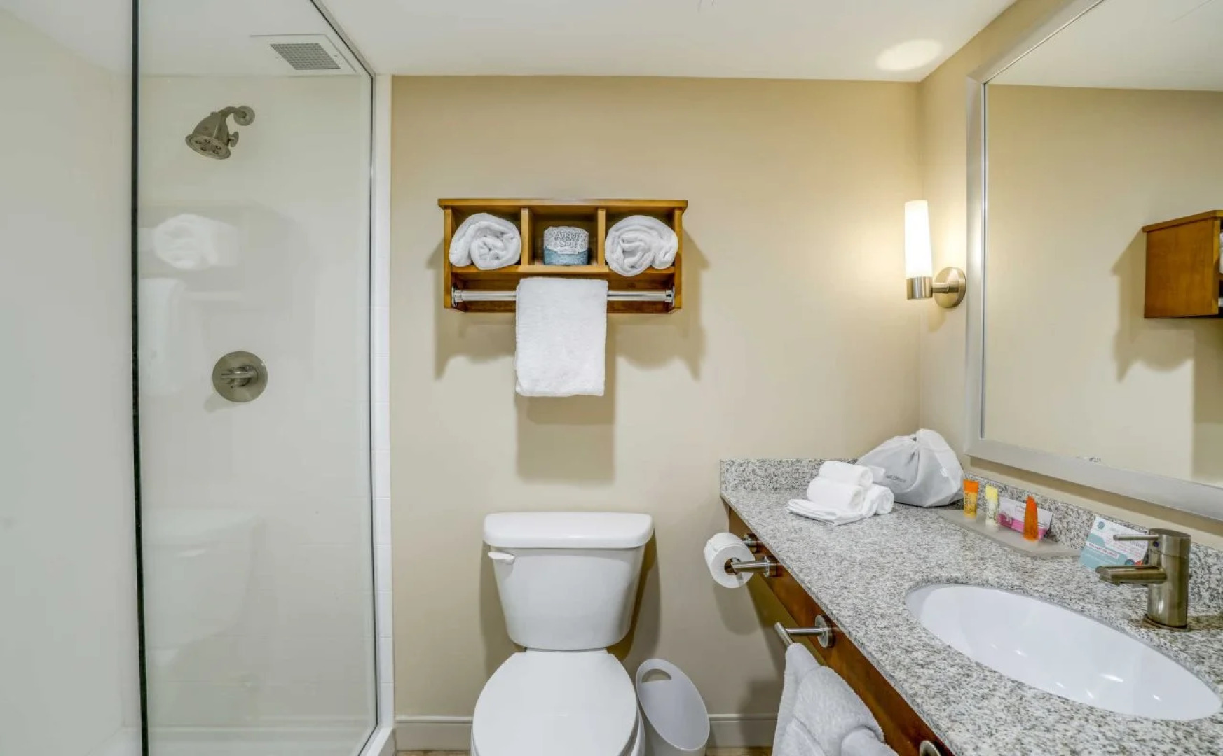 Hotel Dello Fort Lauderdale Airport, Tapestry Collection by Hilton