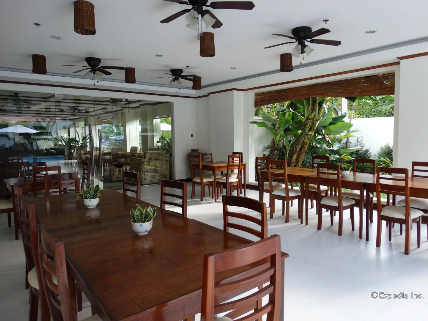 Ipil Suites Puerto Princesa