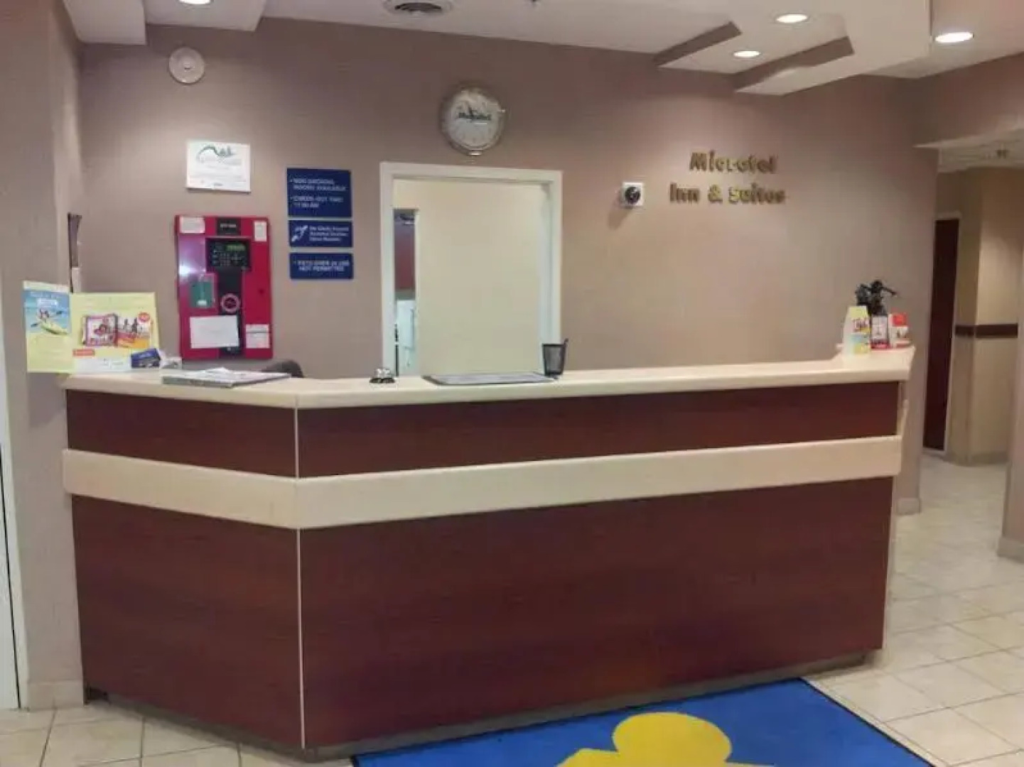 Microtel Inn & Suites Rogers