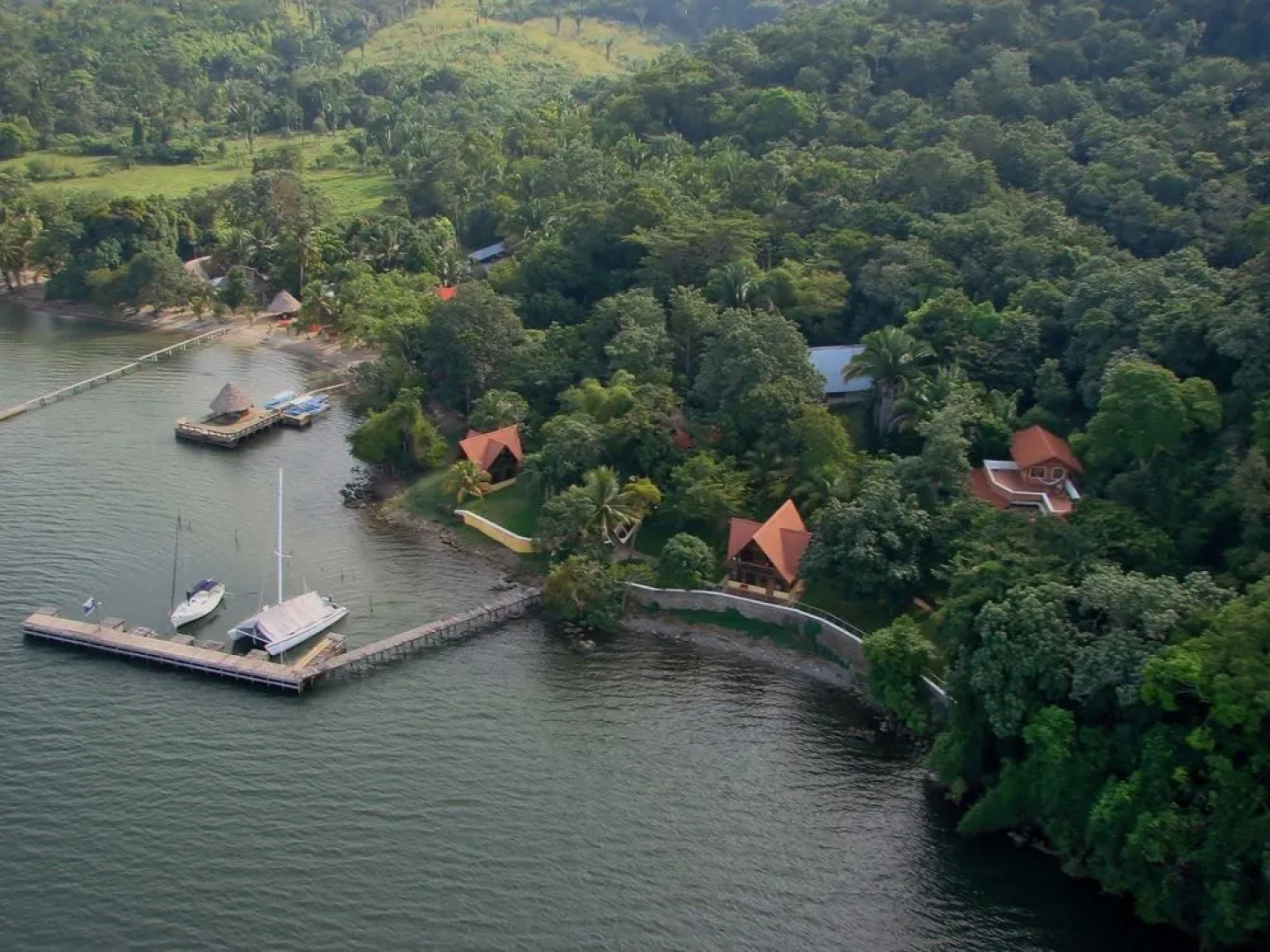 Dennys Beach Resort Hotel