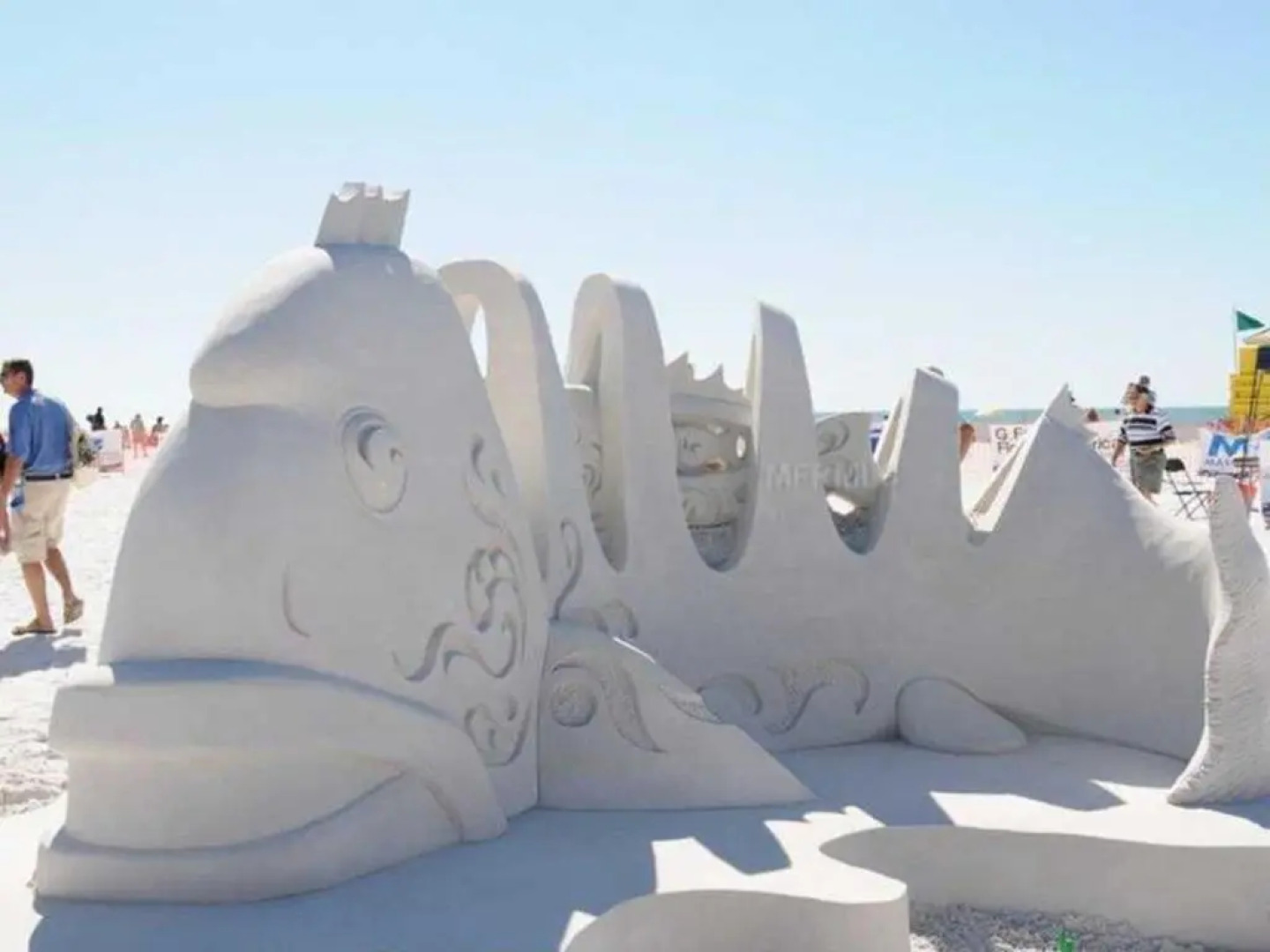 Crescent Arms Condominiums