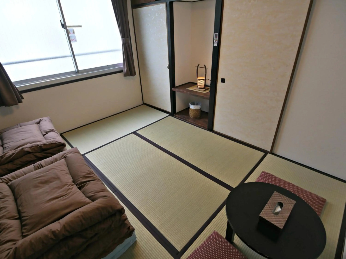 J-Hoppers Hiroshima Guesthouse - Hostel