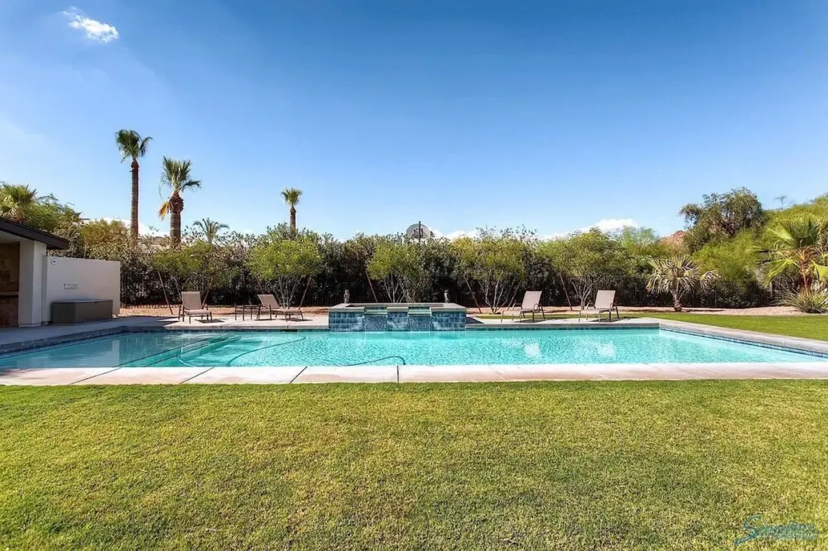 Bella Lincoln Estate Signature Vacation Rentals