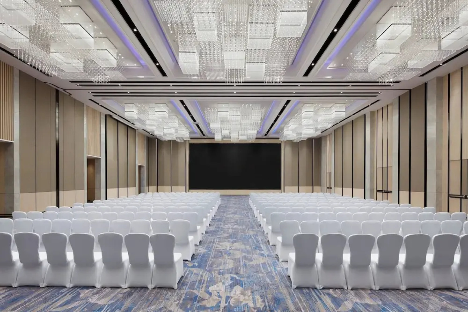 Courtyard by Marriott Qinhuangdao