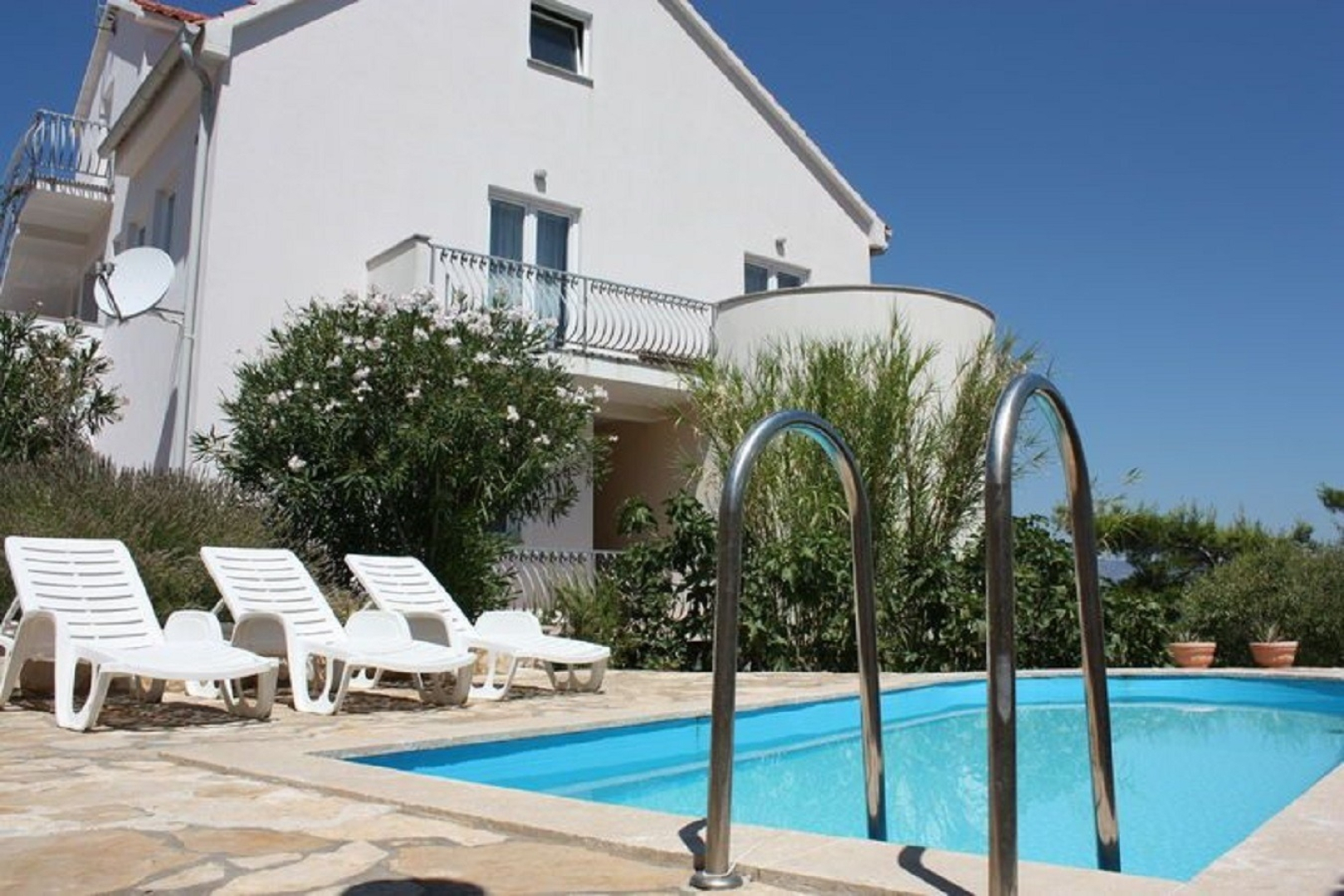 Studio apartment Niko - with pool : A5 Jelsa, Island Hvar