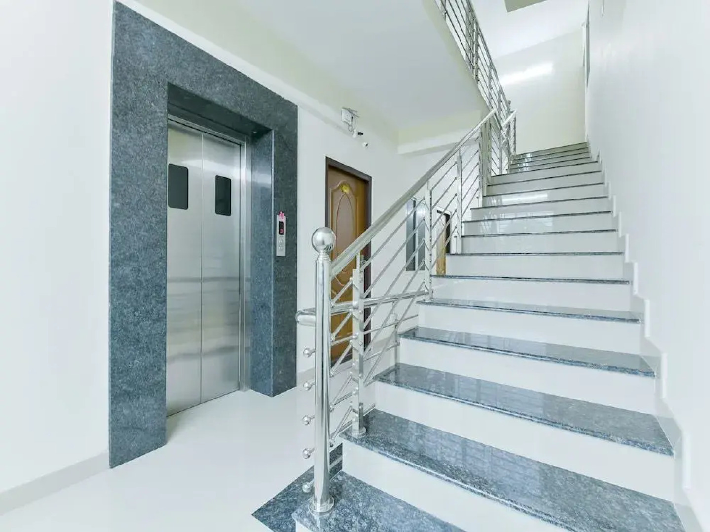 OYO 14866 Home Elegant Stay Kochi Airport