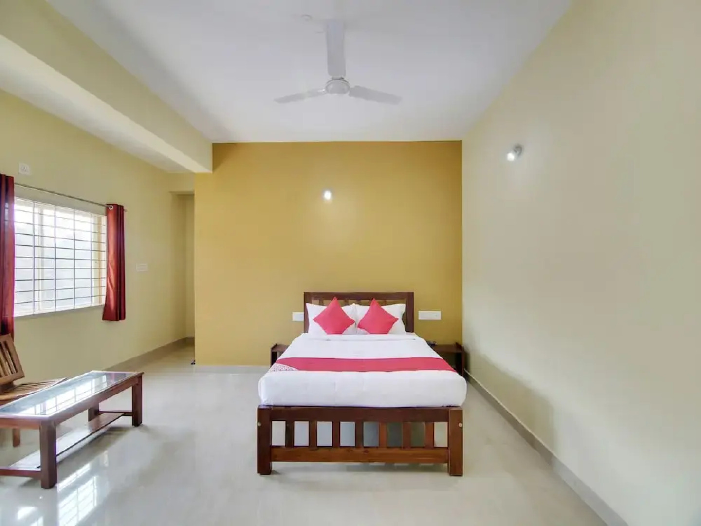 OYO 26718 The Mayura Residency