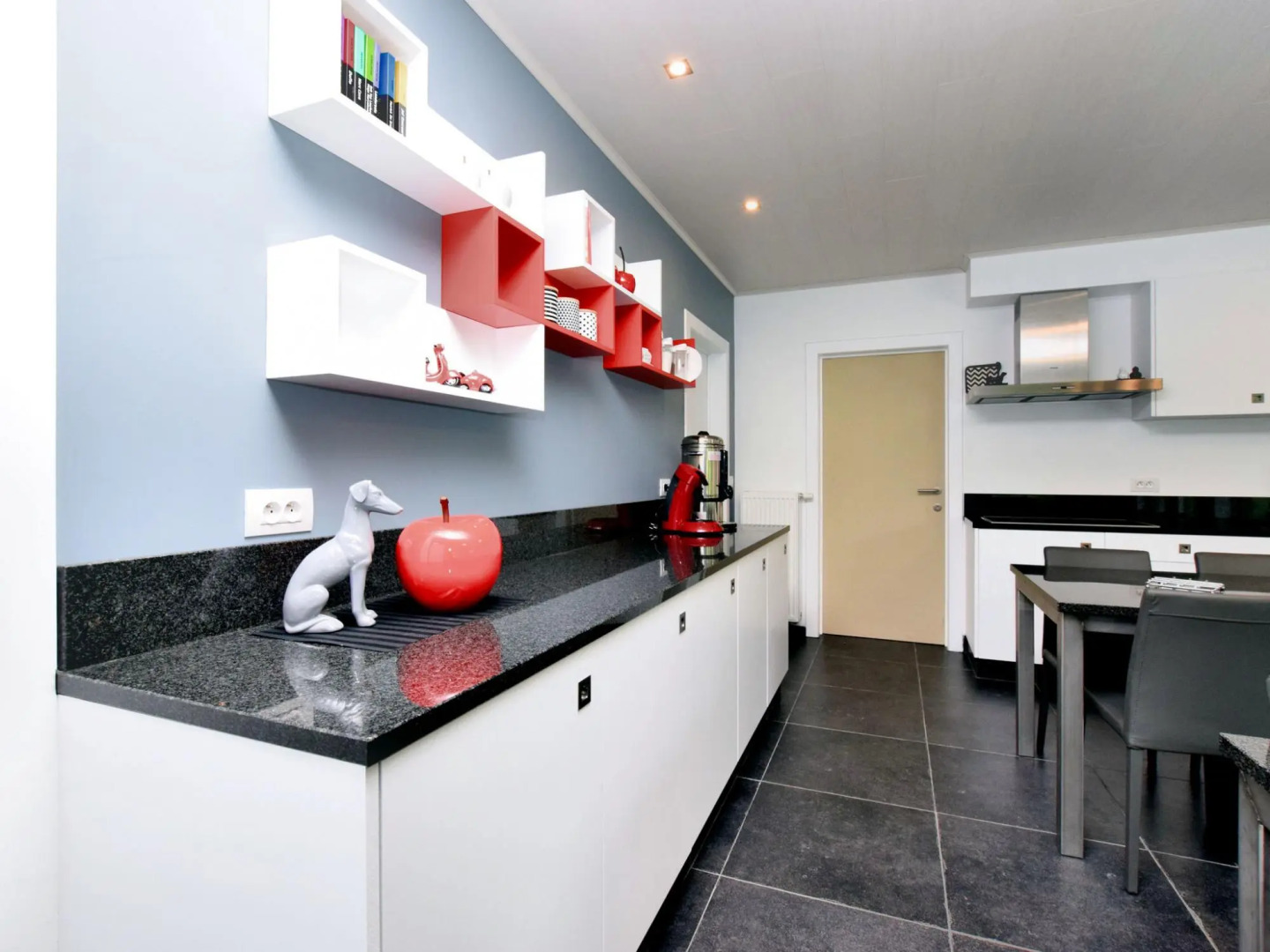 Pleasant Holiday Home in Somme-Leuze with Sauna and Terrace