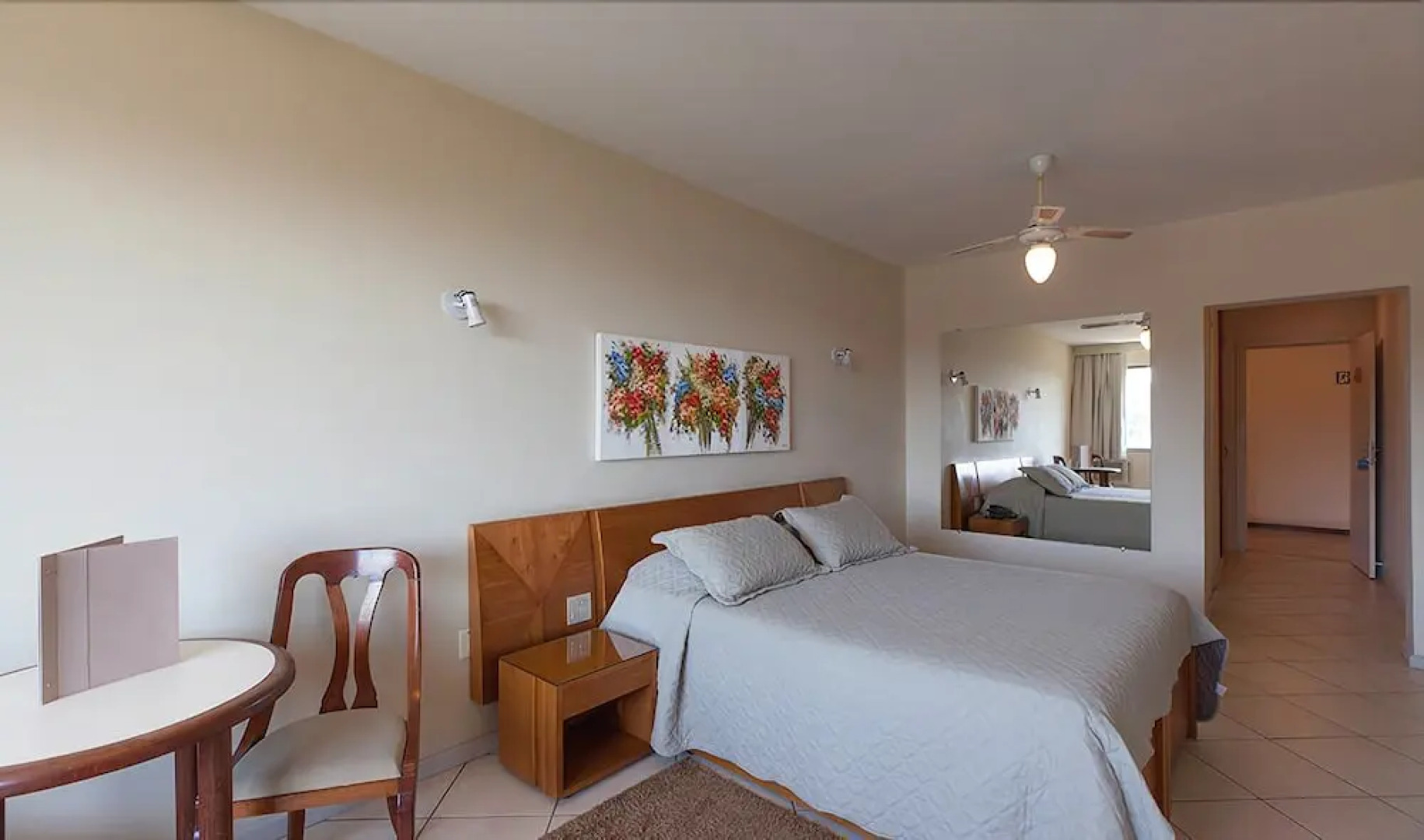 Hotel Dominguez Master