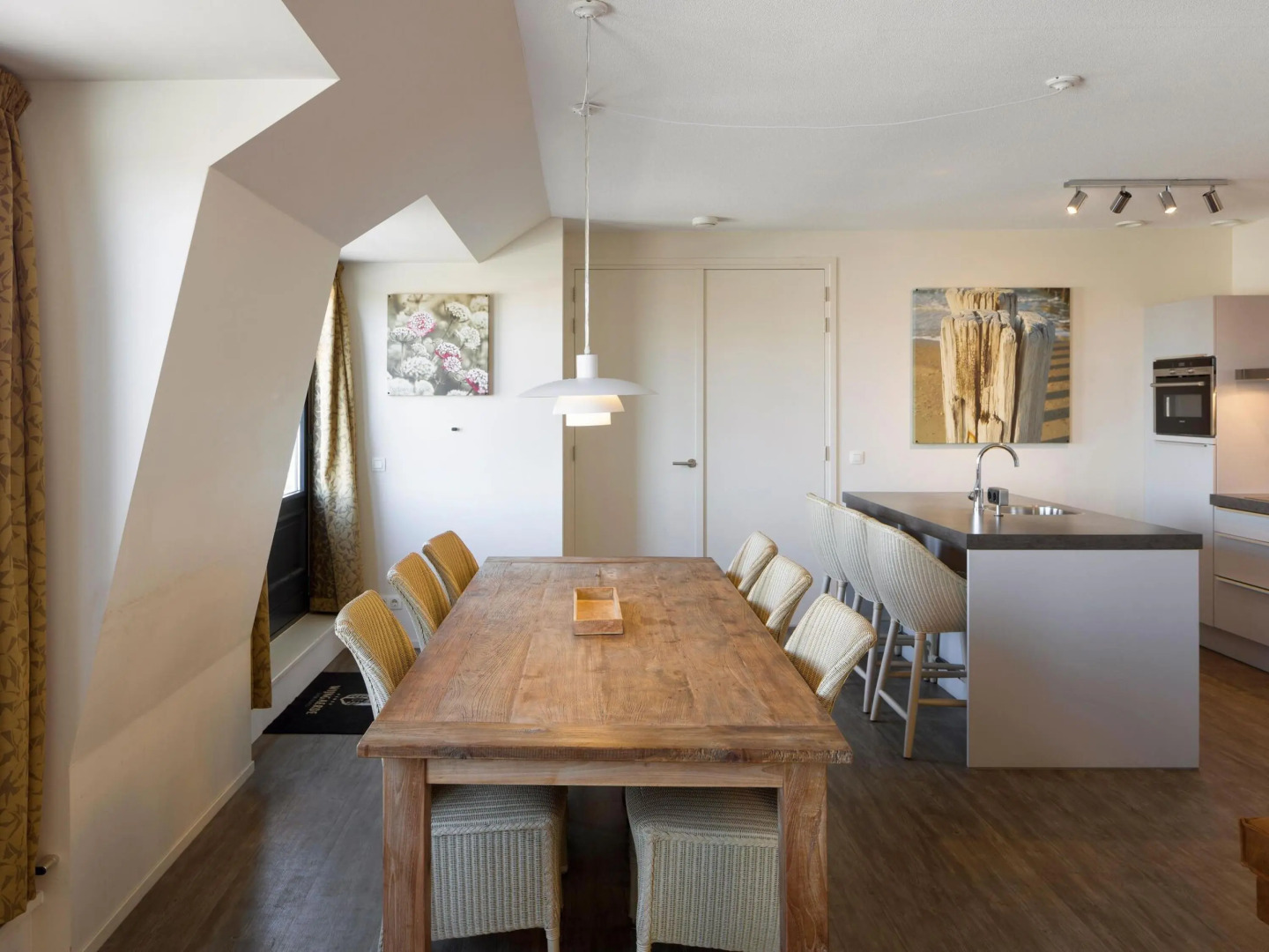 Luxury apartment with AC and washing machine, in a residence 200 m from the sea