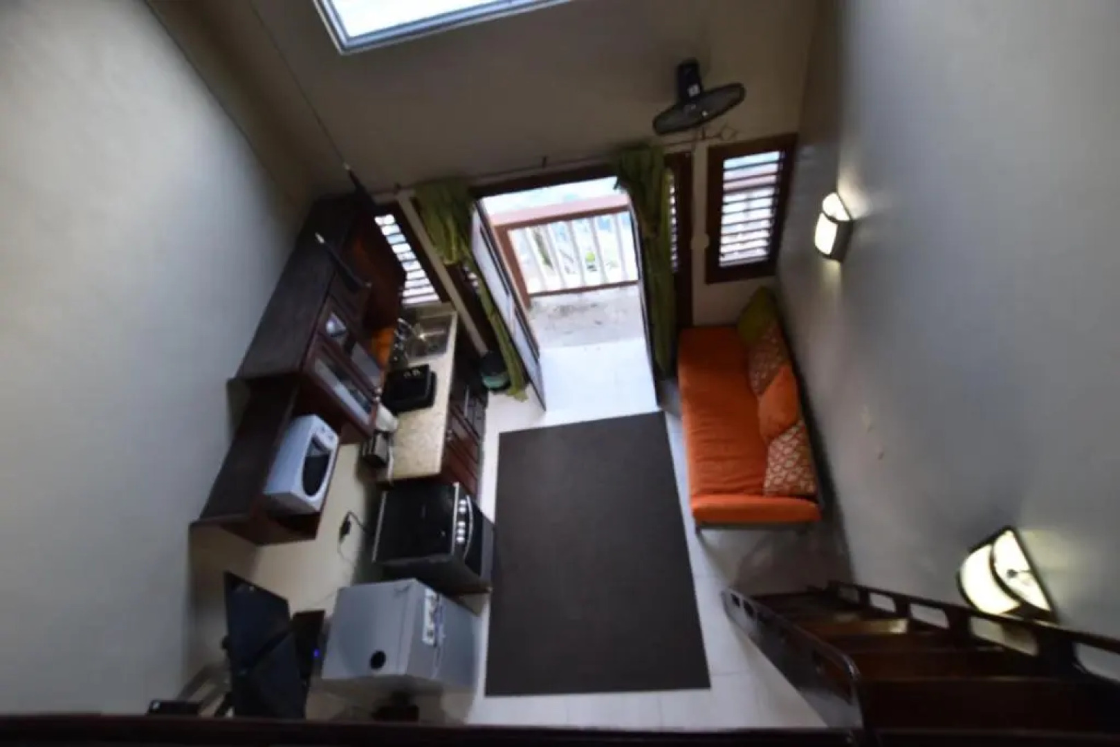 Shipwatcher Studio W/Mezzanine