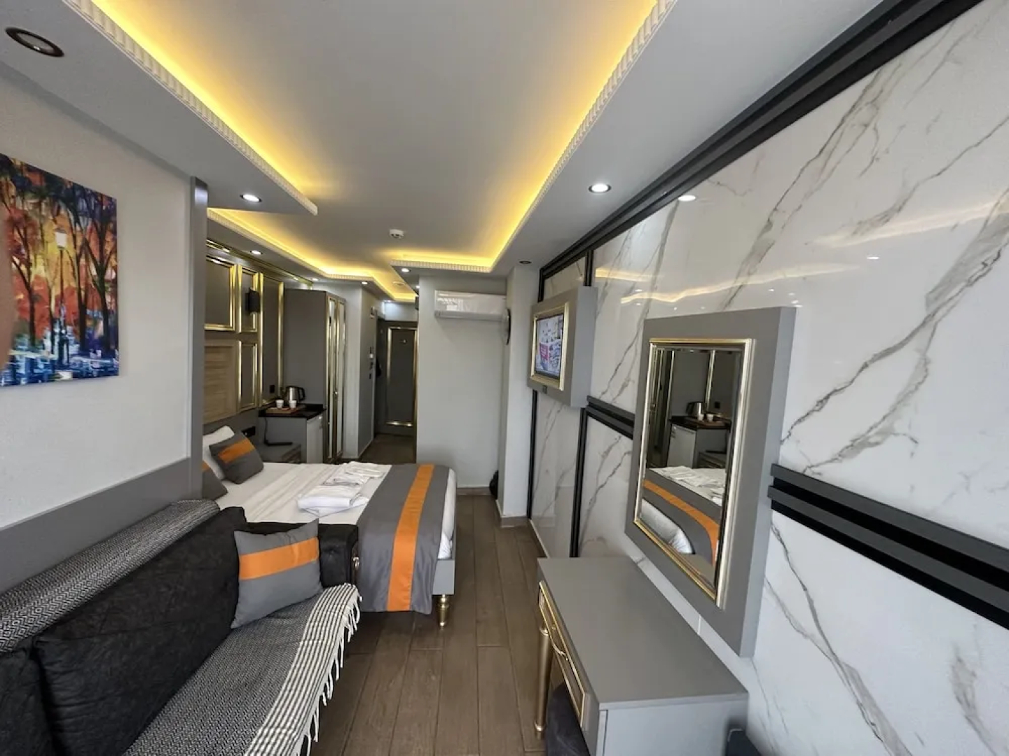 Taksim Larissa Hotel Suites