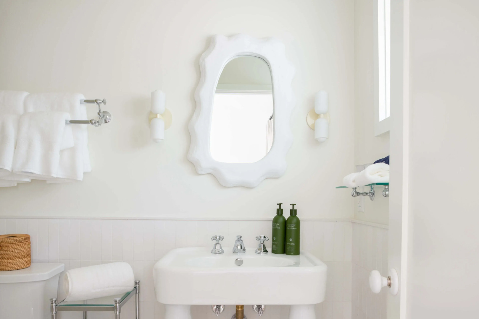 Silver Sands Motel & Beach Bungalows