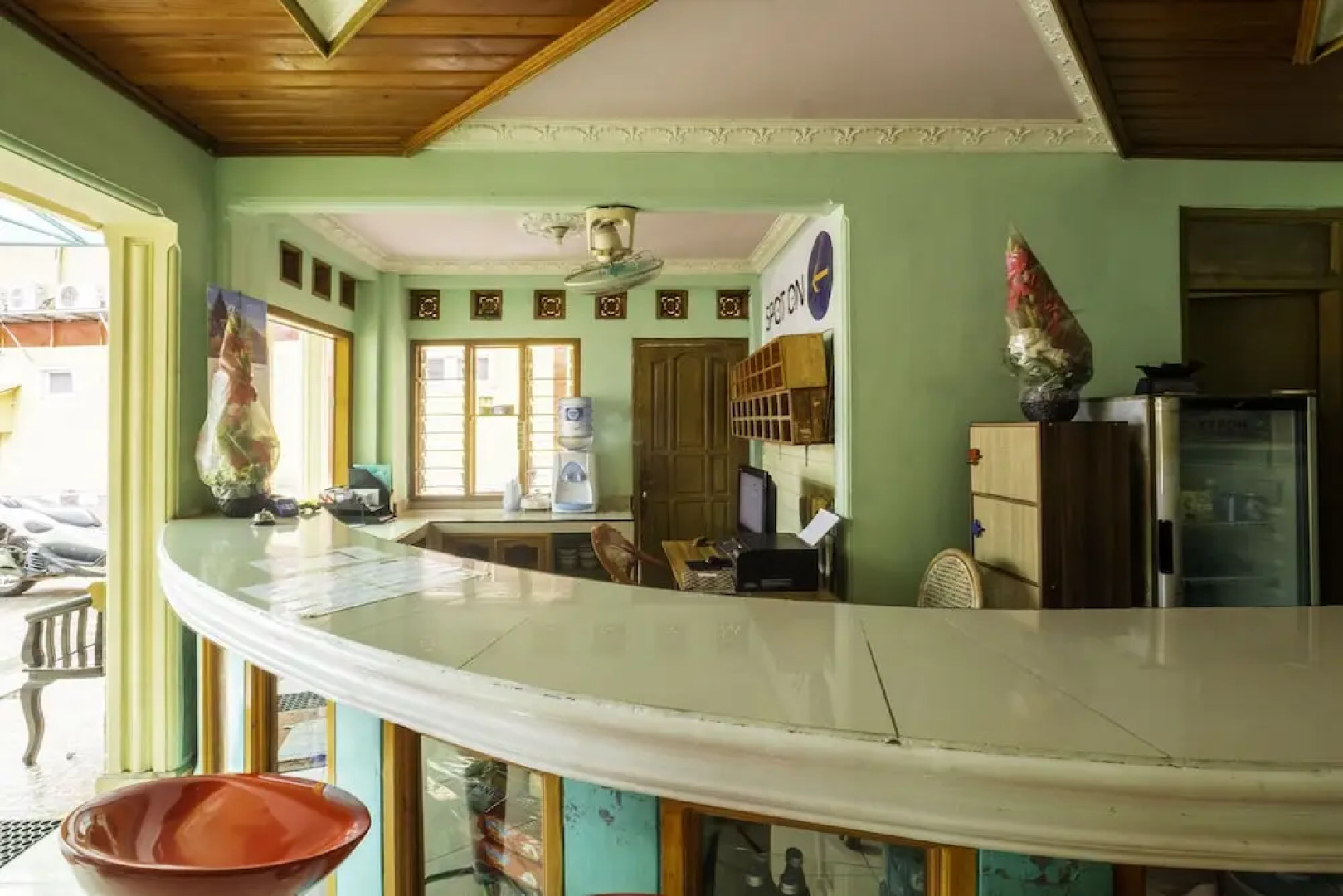 Hotel Mahkota Pantai by OYO Rooms