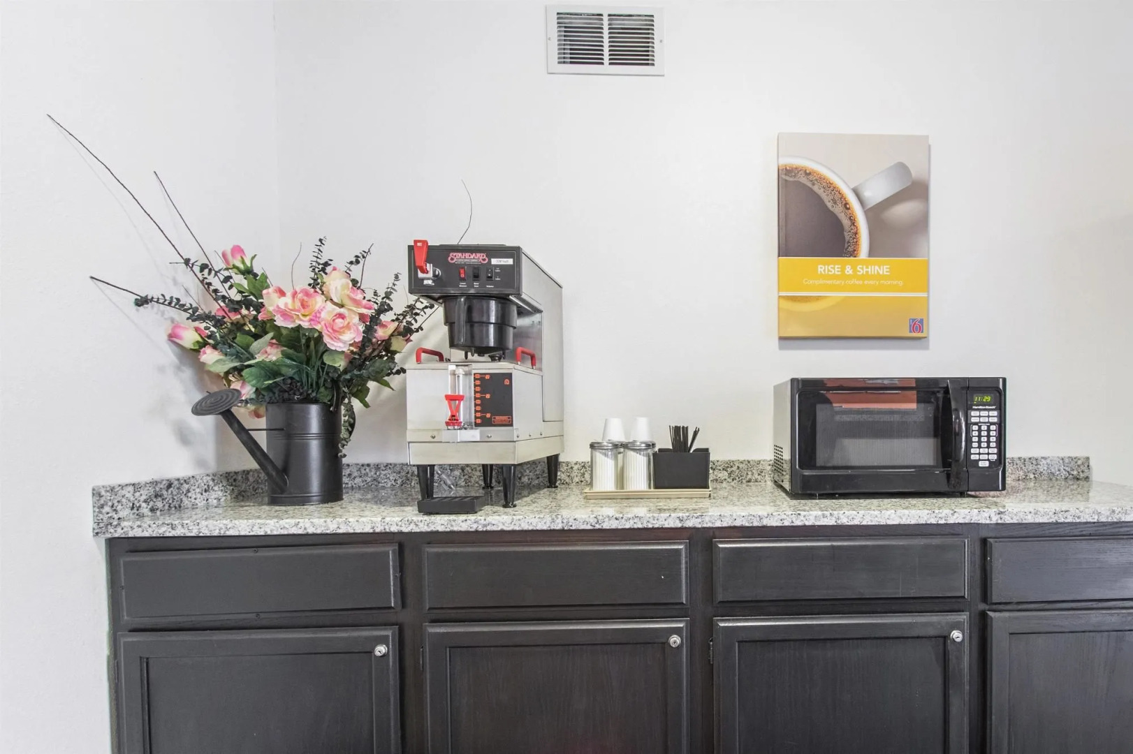 Microtel Inn & Suites by Wyndham Cleveland Streetsboro