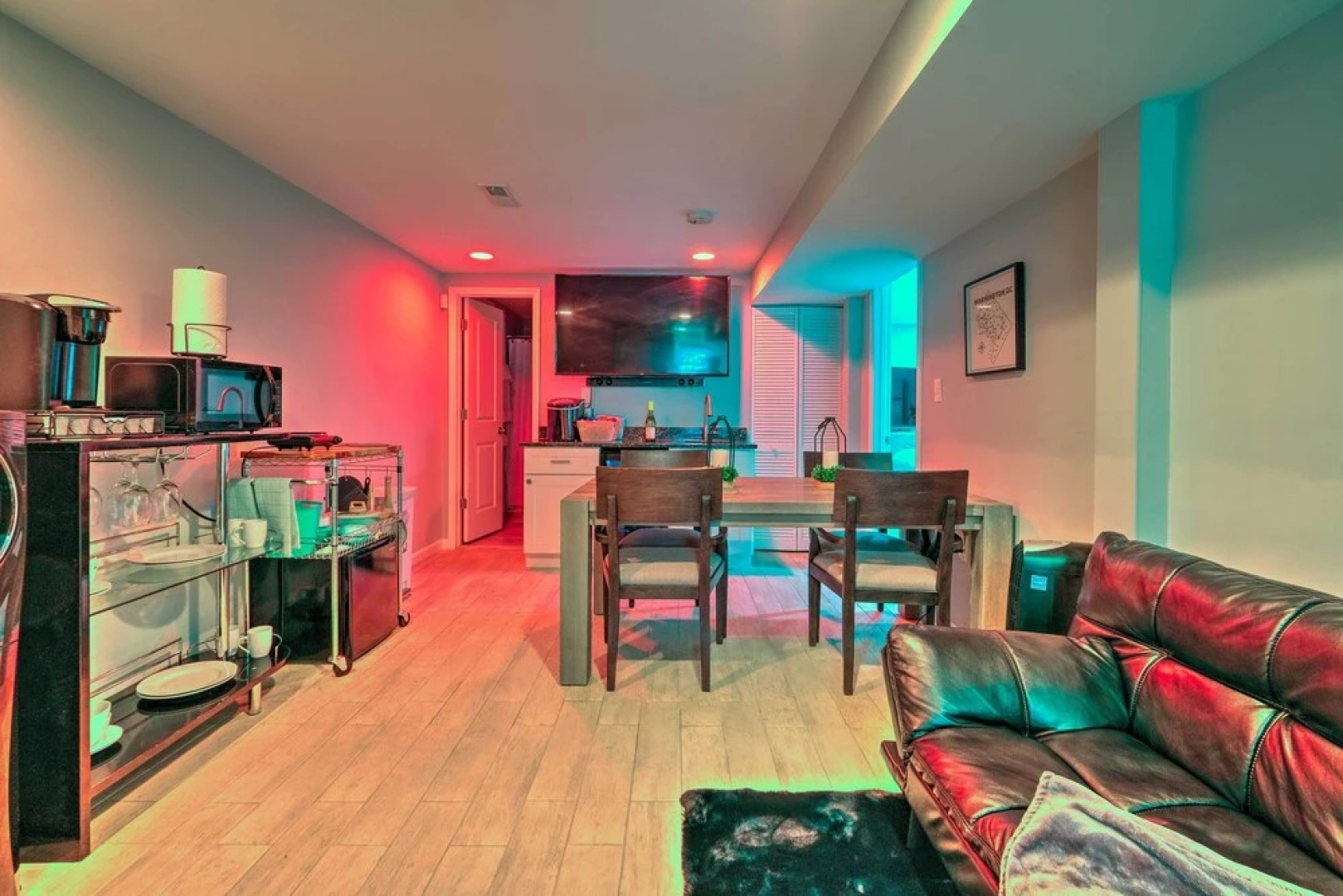 6 Mi to National Mall: Modern DC Apartment!