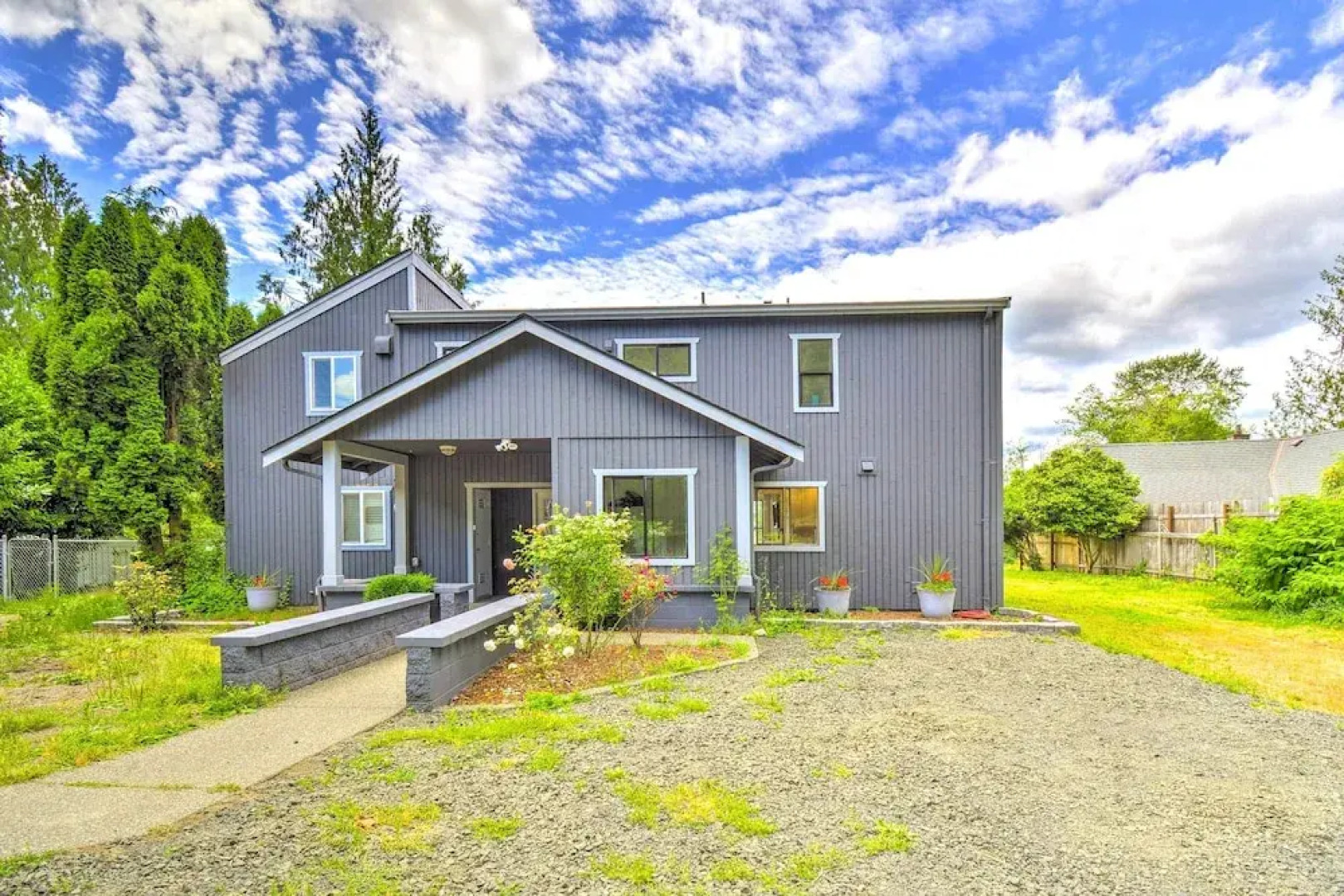 Stunning Hood Canal Getaway w/ Private Deck!