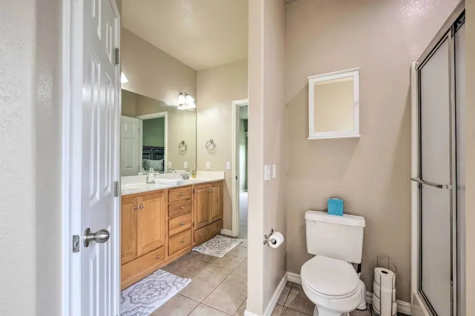 Bella Vista Home w/ Yard: Half Mile to Trails!